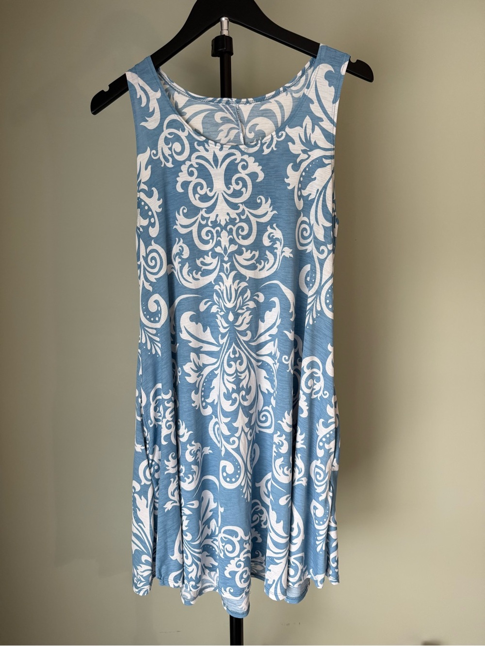 Sleeveless Blue & White Printed Swing Dress